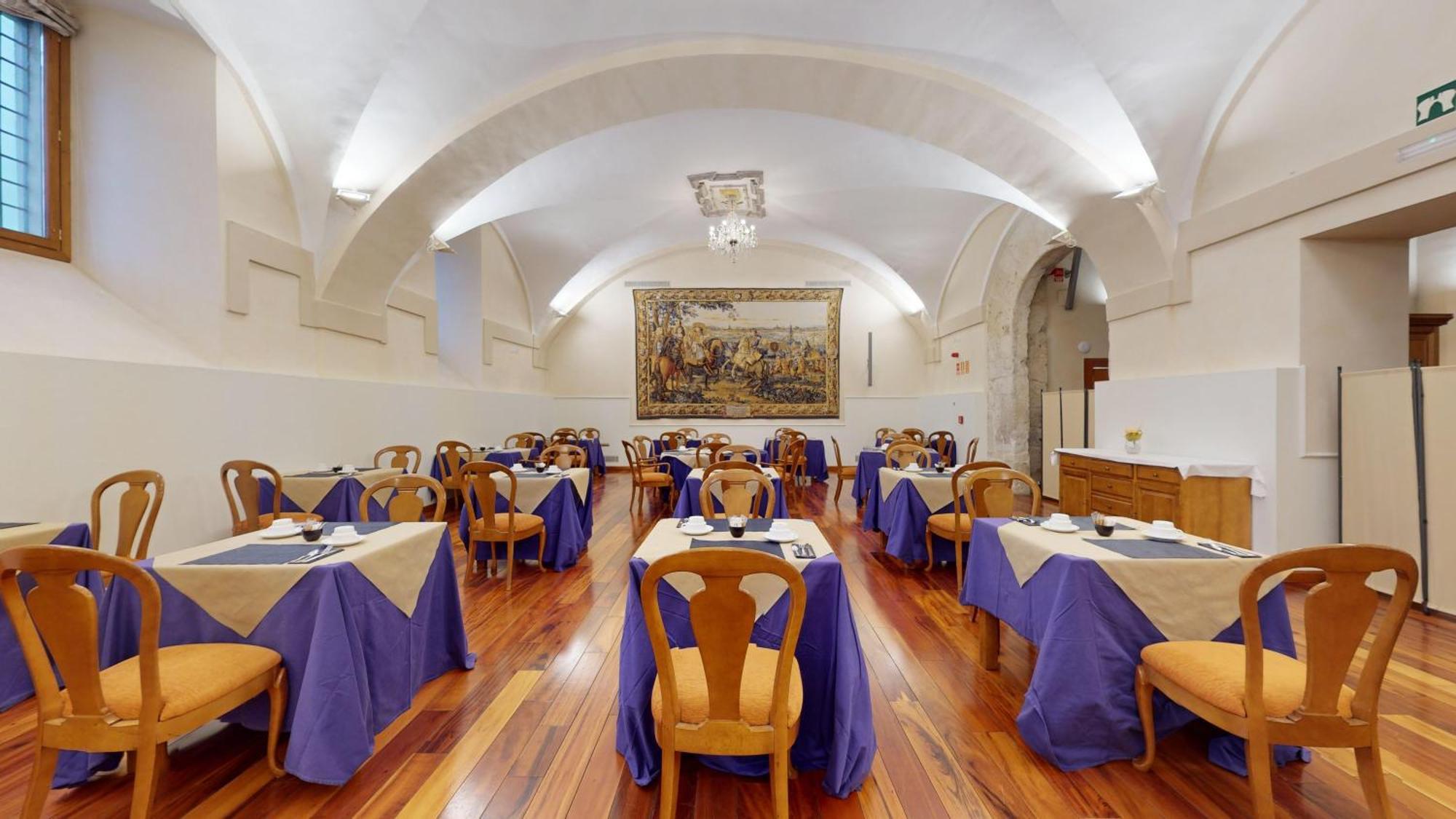 Azz Penafiel Las Claras Hotel & Spa Ngoại thất bức ảnh