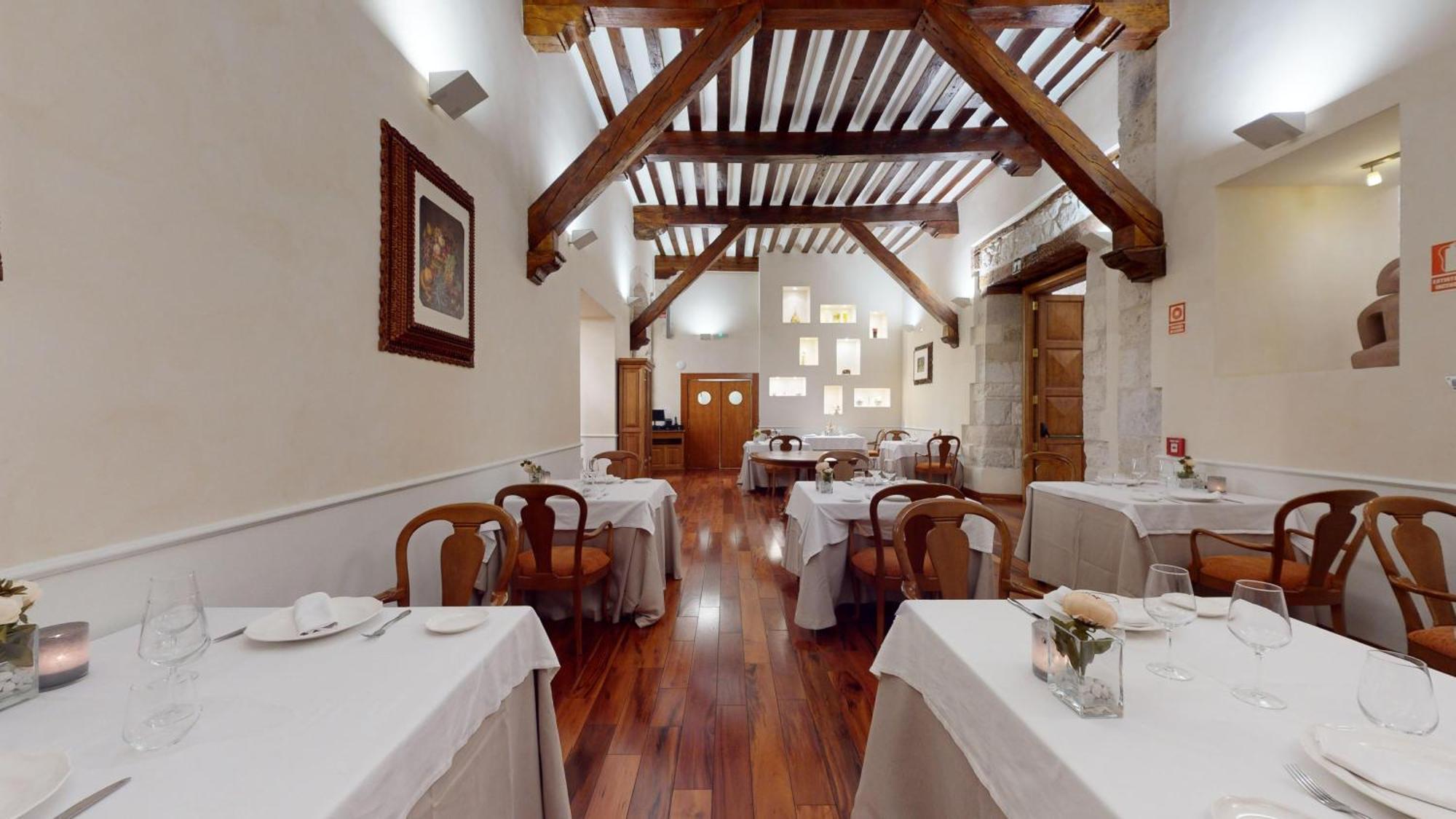 Azz Penafiel Las Claras Hotel & Spa Ngoại thất bức ảnh