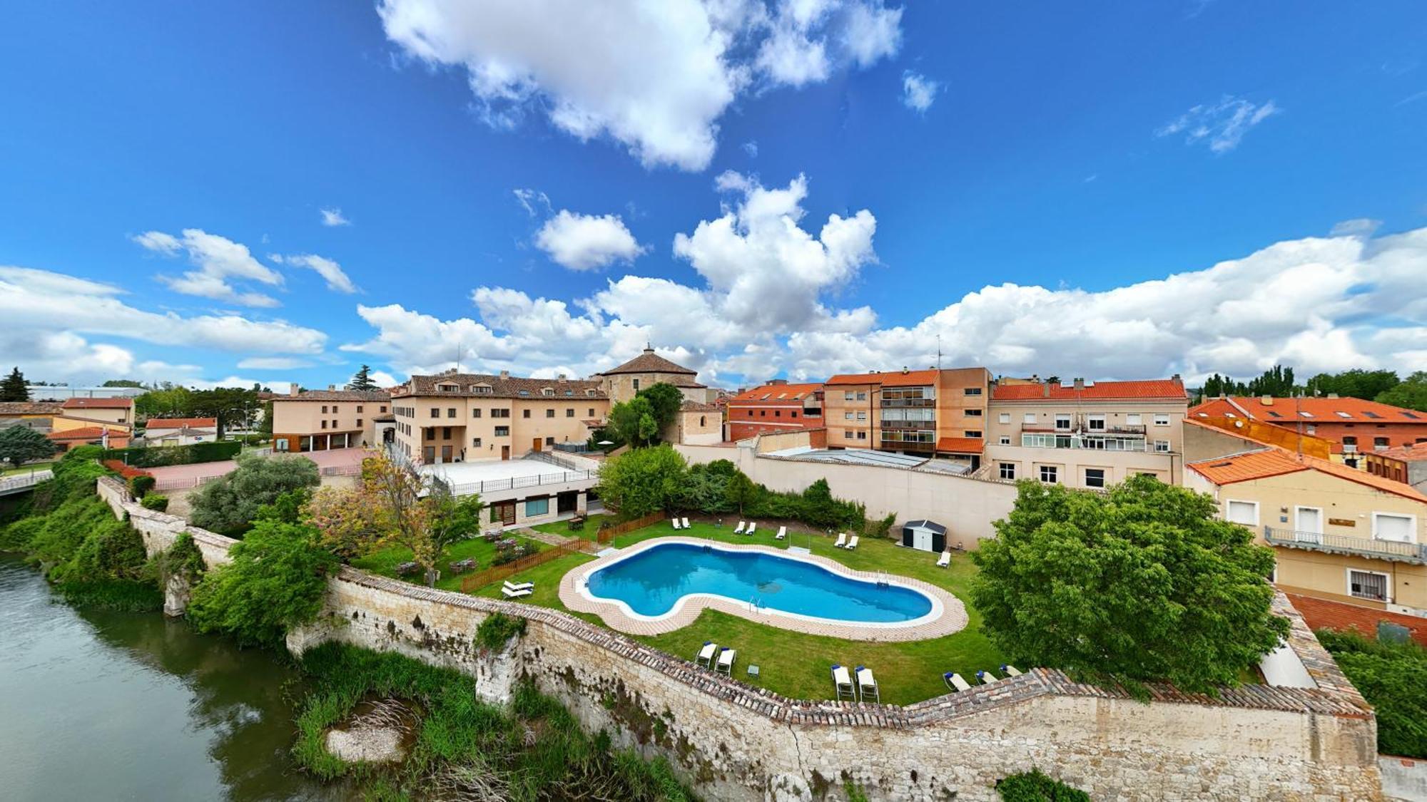 Azz Penafiel Las Claras Hotel & Spa Ngoại thất bức ảnh