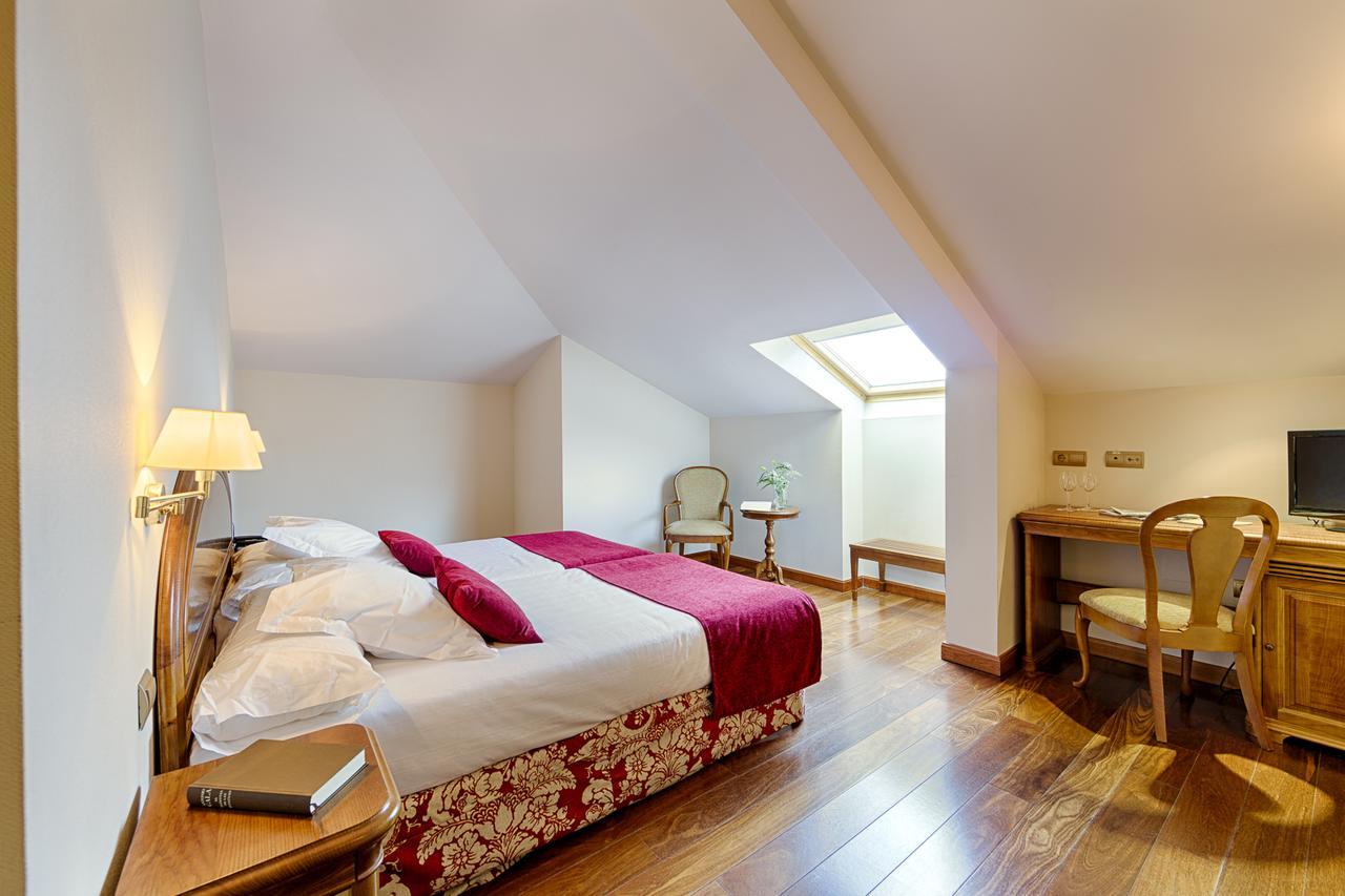 Azz Penafiel Las Claras Hotel & Spa Ngoại thất bức ảnh